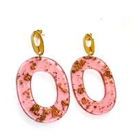 Gouden resin hangers ovaal pink/red gold transparant